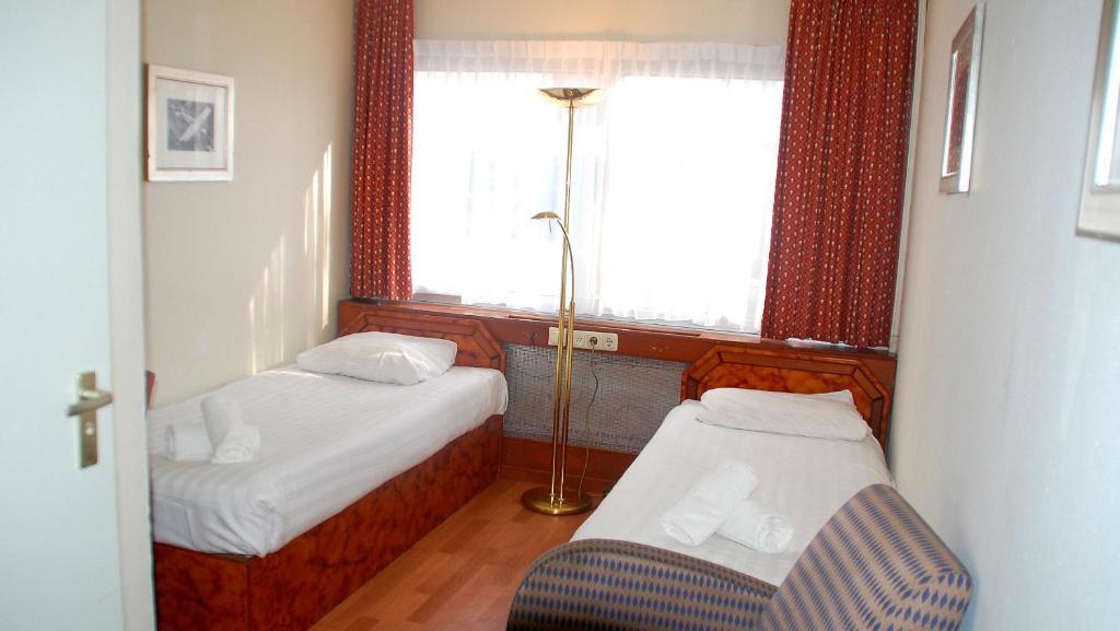 Budget Hostel Bargain Toko Amsterdam Ngoại thất bức ảnh