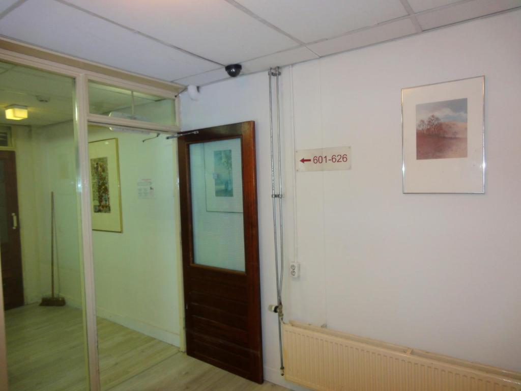 Budget Hostel Bargain Toko Amsterdam Ngoại thất bức ảnh